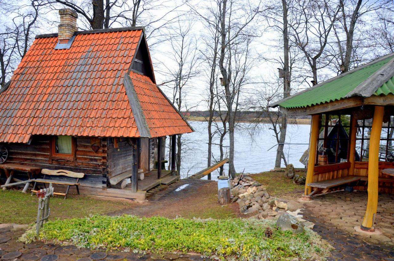 Perkonu Namins Villa บัลวี ภายนอก รูปภาพ