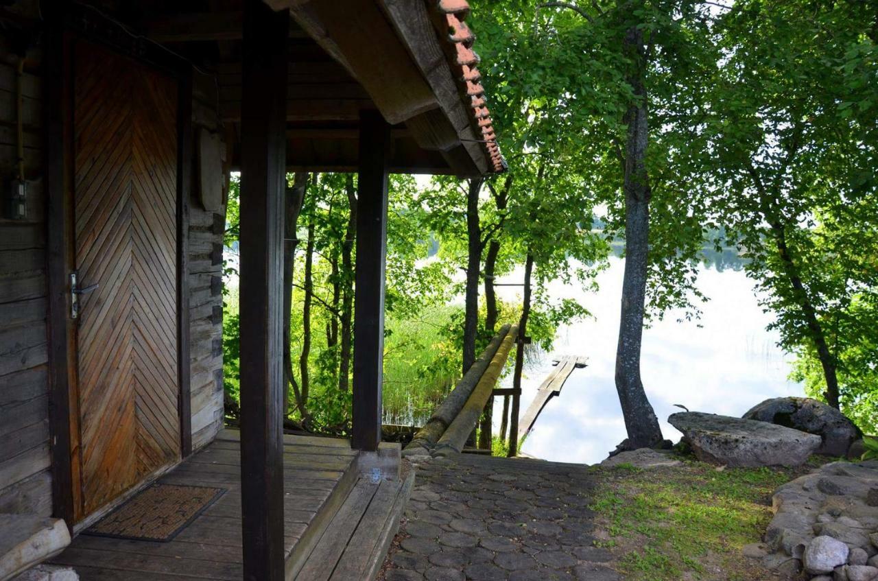Perkonu Namins Villa บัลวี ภายนอก รูปภาพ
